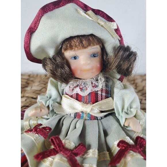 Vintage Porcelain Doll Poseable Jointed Articulated Victorian 4" Miniature Brown - Picture 1 of 10